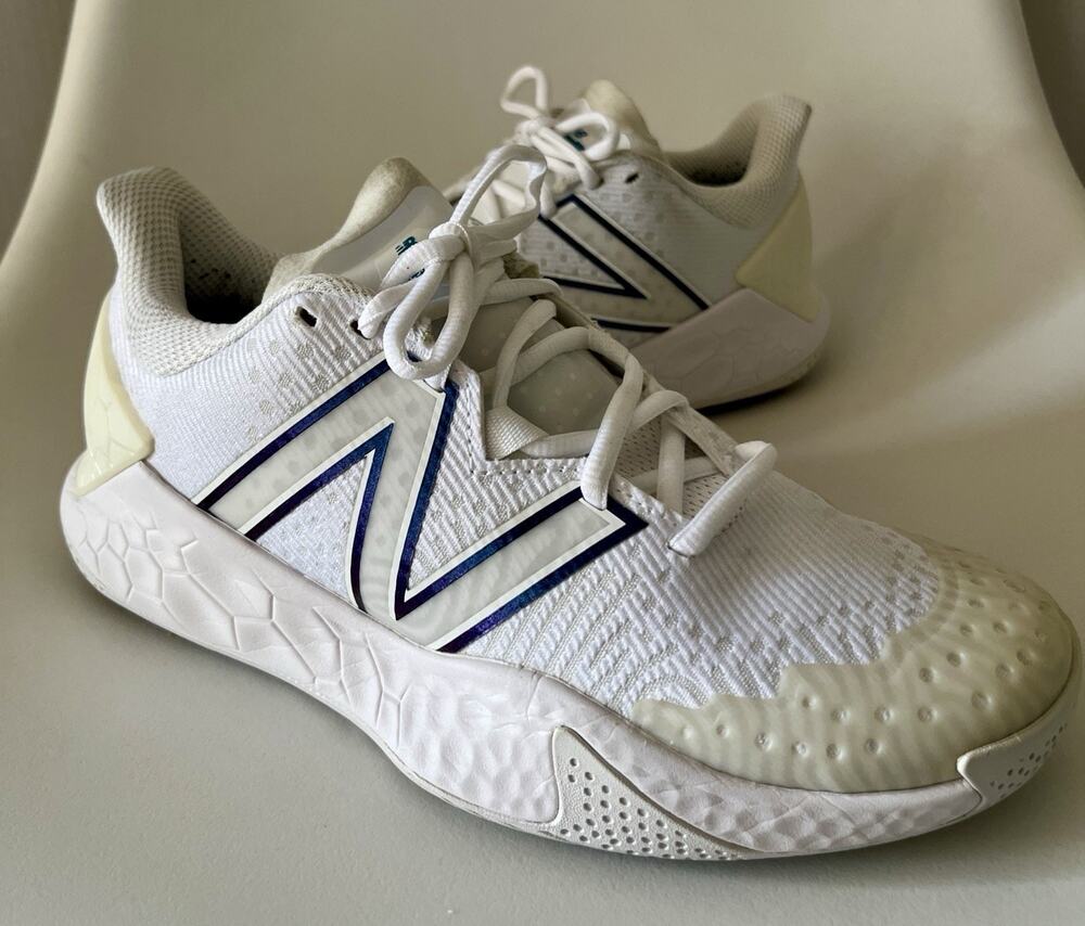 New Balance Fresh Foam Lav V2 Tennis Shoes White Blue Women's Size 7.5 B Medium - Picture 1 of 7